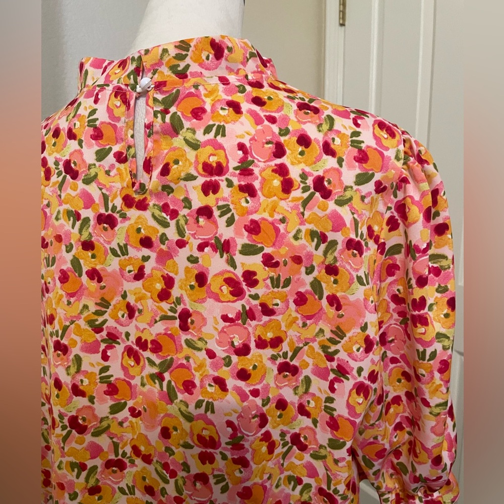Floral Ruffle Neck Blouse - Picture 5 of 6